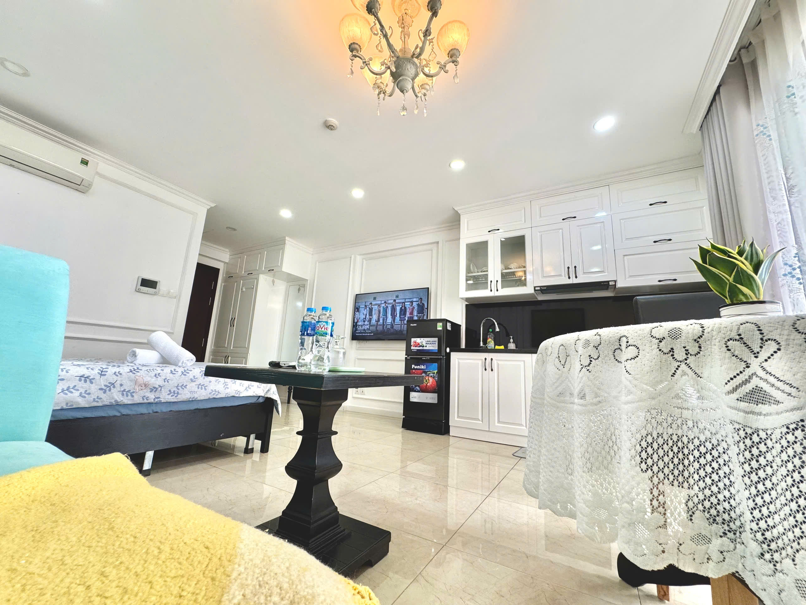 Sunny House